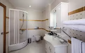 هتل جورا کمر ریزورت